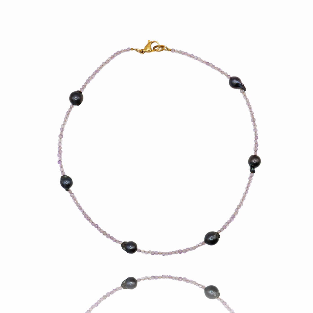 roka-collar-amatista-perlas-barrocas-negras-acero-dorado