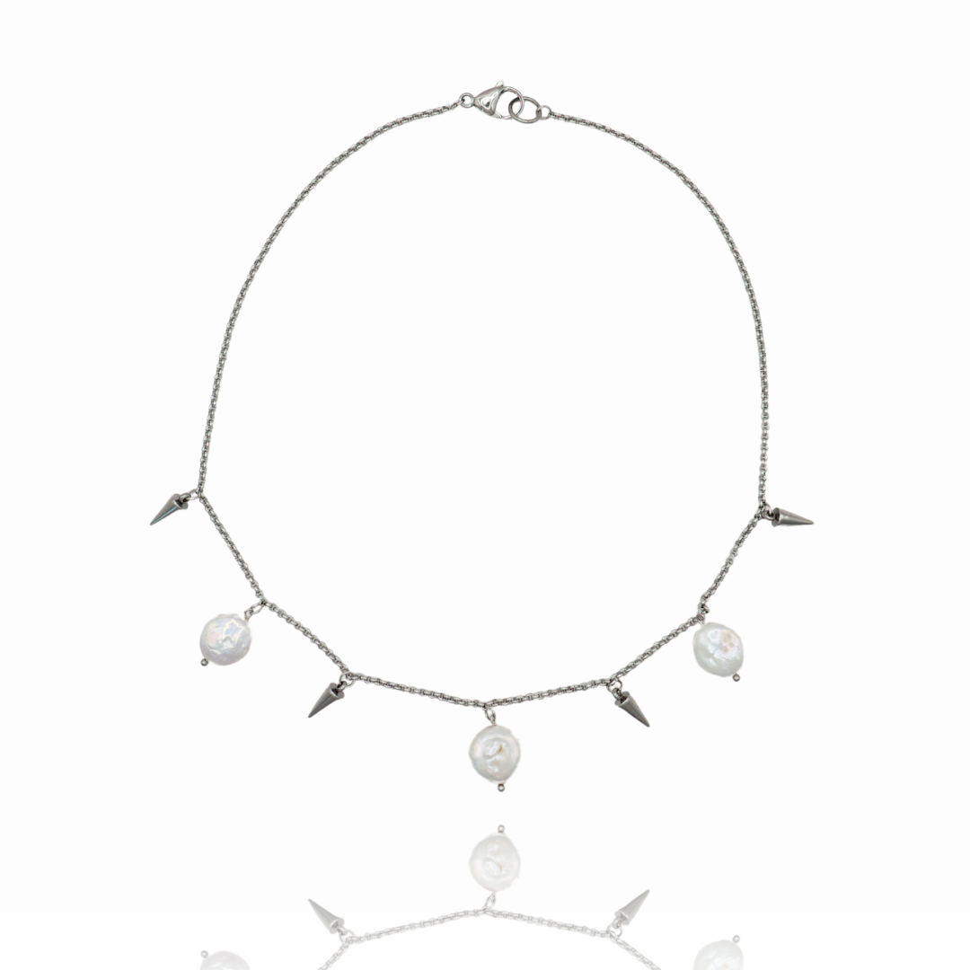 roka-collar-cadena-perlas-barrocas-puntas-acero-plateado